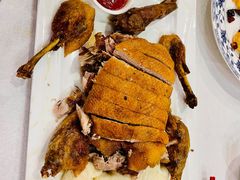 香酥肥鸭-梅龙镇酒家(南京西路总店)