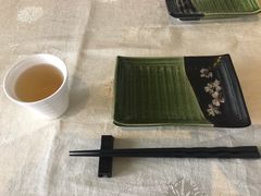 餐具摆设-禅猫日本料理