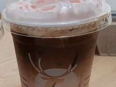 珞珈樱花拿铁-瑞幸咖啡(三胞国际广场店)