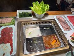 -巴渝瓦肆重庆鲜火锅(宝龙环湖店)