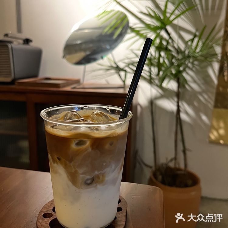 📌湖州探店 | 一二三两咖啡☕