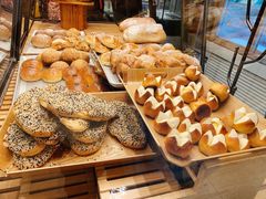 -Dough&Joe团憩(瑞虹天地月亮湾店)