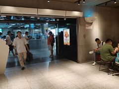 -麦当劳(中山公园龙之梦店)