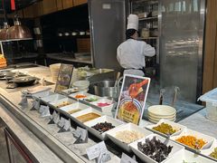 -飨食汇全日制餐厅·昆山皇冠假日酒店(九方店)