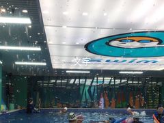 -Swim斯卫姆国际儿童游泳中心(红博中央公园店)