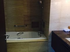 -扬州绿地铂骊酒店