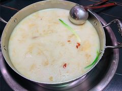 -老来福·非遗酸汤兔(凯旋路店)