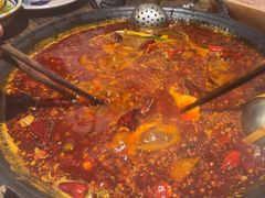 -旧街市鲜货老火锅(大光路店)