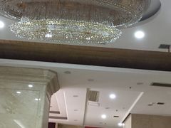 -地中海阳光大酒店(南昌红谷滩学府大道地铁站店)