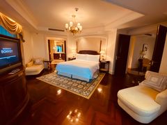 -广州富力丽思卡尔顿酒店