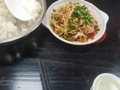 -曾氏肥肠馆(凯瑞雅居店)