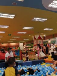 -莫莉幻想儿童乐园(武汉经开永旺店)