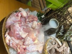 -洪氏嗨捞·广东猪肚鸡·椰子鸡火锅(西咸万象城店)