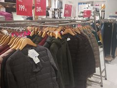 -优衣库(威海威高购物中心店)