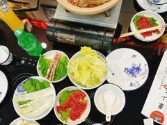 -鲁小三·大骨自助(金山总店)