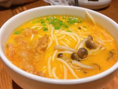 小锅米线-云海肴云南菜(正大广场店)