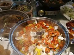 -丹江口渔村·湘味厨房(桃园店)