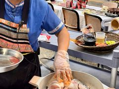 -刘姐啤酒鱼民族演艺餐厅(西街总店)