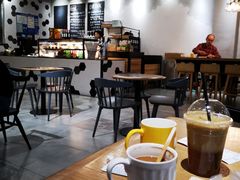 大堂-HELLO 27 意面·沙拉·帕尼尼