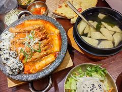 韩式年糕鸡爪锅-双门洞·森系料理(体育西店)