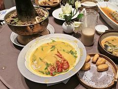 -香山湖家家宴(中山陵店)