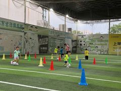 -飞梦少儿足球培训(塘桥校区)