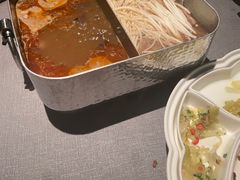 -左庭右院鲜牛肉火锅黑金店(陆家嘴中心店)