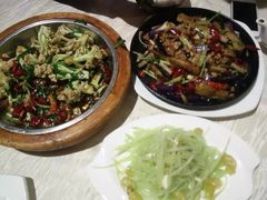 -俏湘厨•地道湘菜(建华南路店)