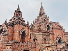 -一寨两国风景区