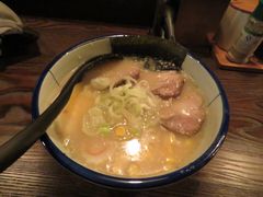 博多白丸豚骨拉面-杰J.w.m深夜食堂 厚杰居酒屋(淮海街商业街店)