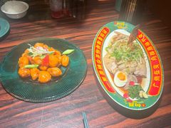 -粤·向群饭店(麓景路店)