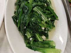 -江城燕子大排档(江汉路步行街店)