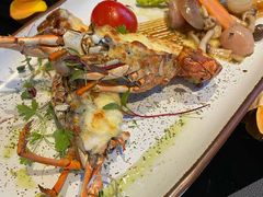 香焗龙虾配自制黑松露酱-上海苏宁宝丽嘉酒店·Cafe Bellagio西餐厅