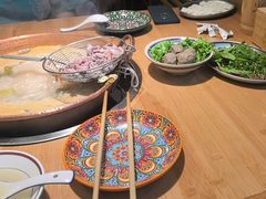 -洱火云南酸菜牛肉火锅(石景山当代商城店)