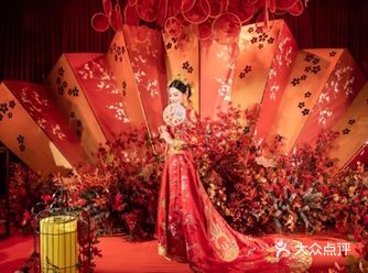 有多少人为那一“跪”哭了。