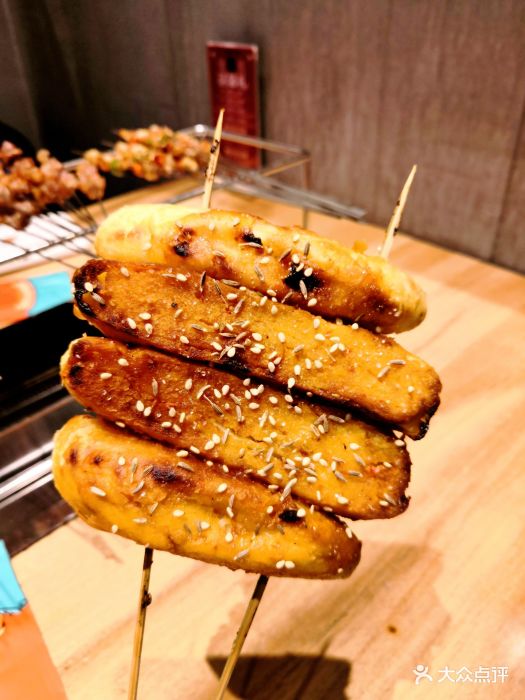 一口十串围炉烧烤(工农大街店)烤志勇烧饼图片