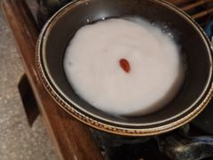 -老牌坊云南鱼豆花火锅(哈西万达店)