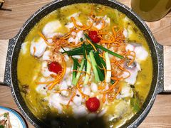 本味老坛酸菜鱼（中份）-山城外·非遗酸菜鱼(蜀都万达店)