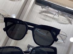 -无界眼镜MaxLess(南翔印象城店)