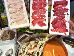 -来龍儿鲜切牛肉自助老火锅