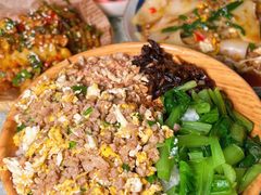 -蜗牛小馆醉乡民谣云南菜(惠新西里店)