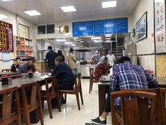 大堂-胡家包子·清真(大众巷店)