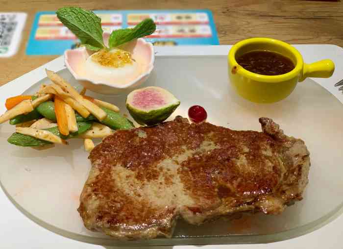 豪客来牛排(金源世纪广场店)-"经常来金源的这家豪客来牛排,因为孩子