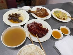 -华香鹅快餐店