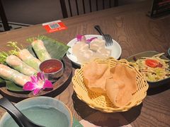 虾肉米纸卷-安南越南餐厅(青岛万象城店)