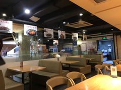 大堂-鸣记脆皮烤鱼(铁西店)