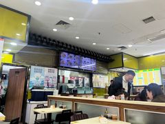 -龙记桂林米粉(财满街店)