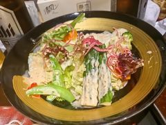 -山川小町·极番烧肉(新地假日广场店)