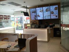 -东方既白(黄兴路大润发店)