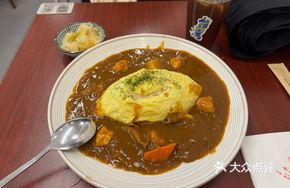 Beef and Shrimp Curry Omelette Rice